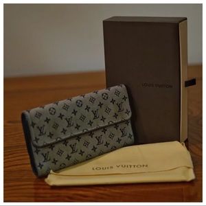 🔴Lowered for 6/6🔴 Authentic Louis Vuitton Wallet